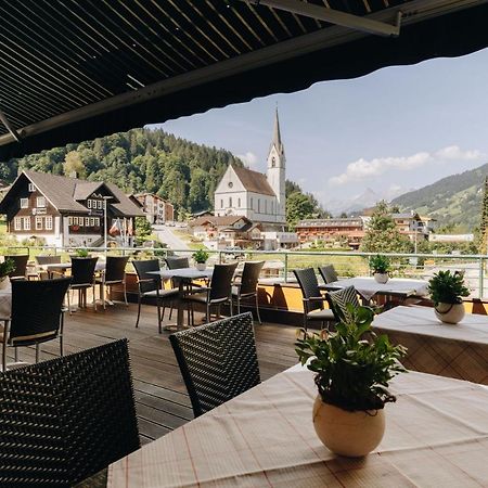 Hotel Hirschen Silbertal Exterior photo